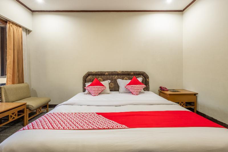 Capital O 1256 Sangga Buana Resort And Convention Hotel Чіанджур Екстер'єр фото